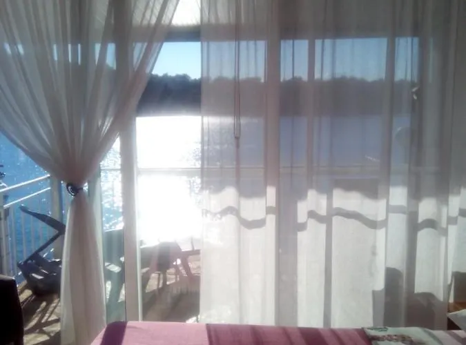 Ljilja アパート *