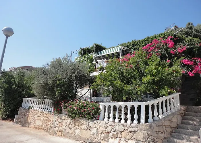 Ljilja アパート Blato